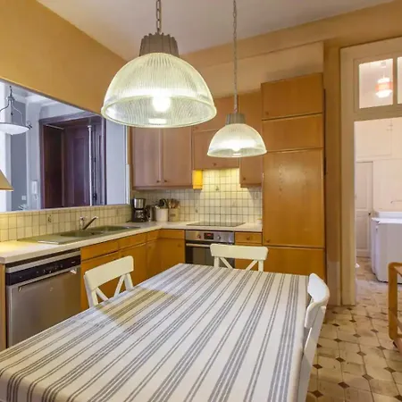 Privee En Hyper-centre De *