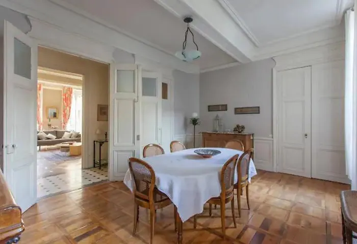 Privee En Hyper-centre De Homestay Grenoble